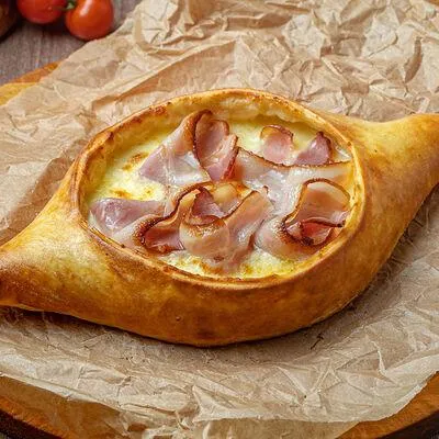 ХАЧАПУРИ С БЕКОНОМ