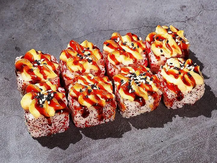 РОЛЛ ЗАПЕЧЕННЫЙ С КУРИЦЕЙ 