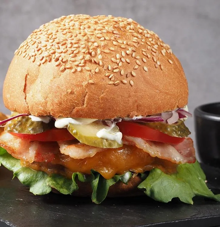 БУРГЕР ЧИКЕН БЕКОН