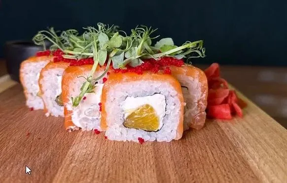 РОЛЛ ФИЛАДЕЛЬФИЯ с мандаринами 